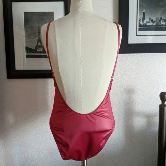 Brand New Out From Under UO Swimsuit Size Small - Picture 4 of 7